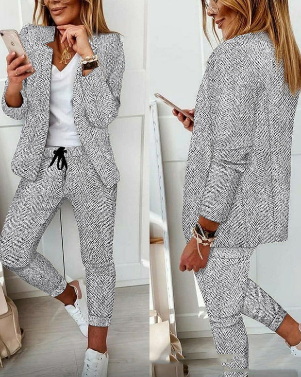 Two-piece Women's Printed Contrast Color Suit